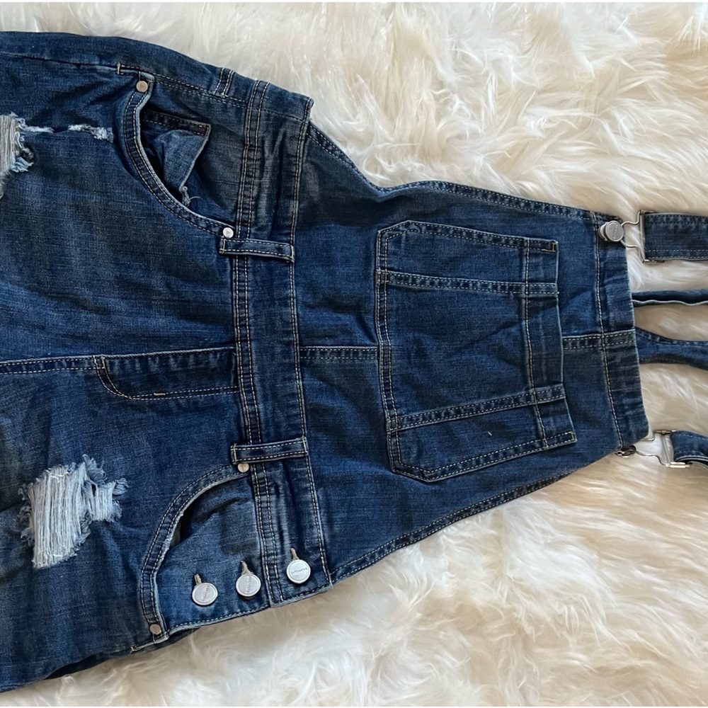 Dollhouse Like New, Bib Jean shorts